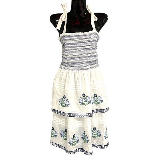 Draper James White & Blue Tiered Floral Embroidered Smocked  Top Knee Length Dre - Picture 2 of 9